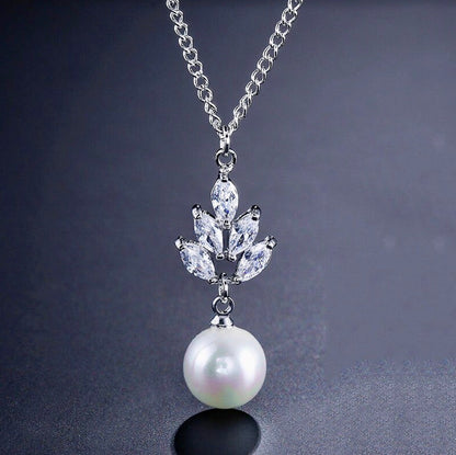 Etta - Pearl and Cubic Zirconia Jewelry Set - Available in Silver and Rose Gold