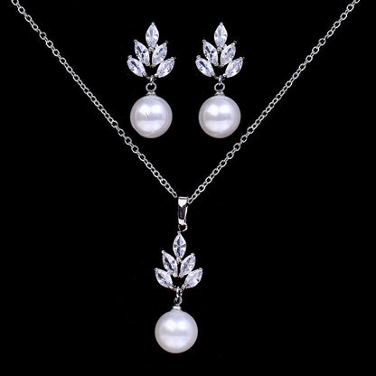 Etta - Pearl and Cubic Zirconia Jewelry Set - Available in Silver and Rose Gold
