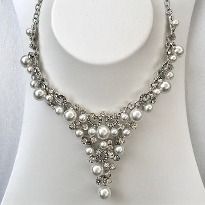 "Naomi" - Pearl and Crystal Bridal Jewelry Set