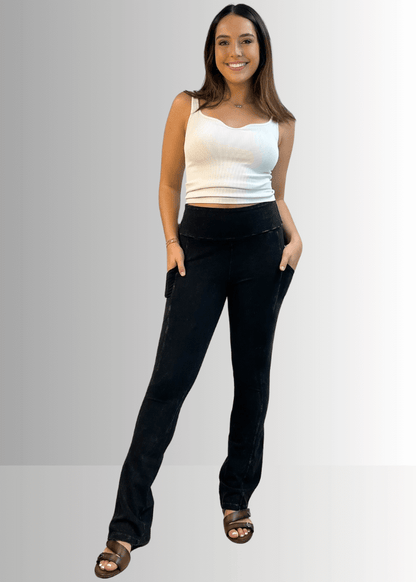A Perfect Fit Cotton Bootcut Pocket Pants in Solid Black