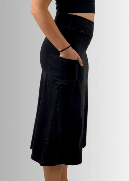 Alyssa Very Versatile Cotton Skirt in Dark Denim