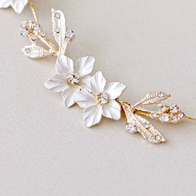 Caylin - Romantic Floral Short Bridal Headband / Hair Vine