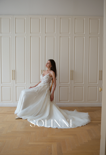 Elvis – Sparkle Wedding Dress with 3D Floral Appliqués