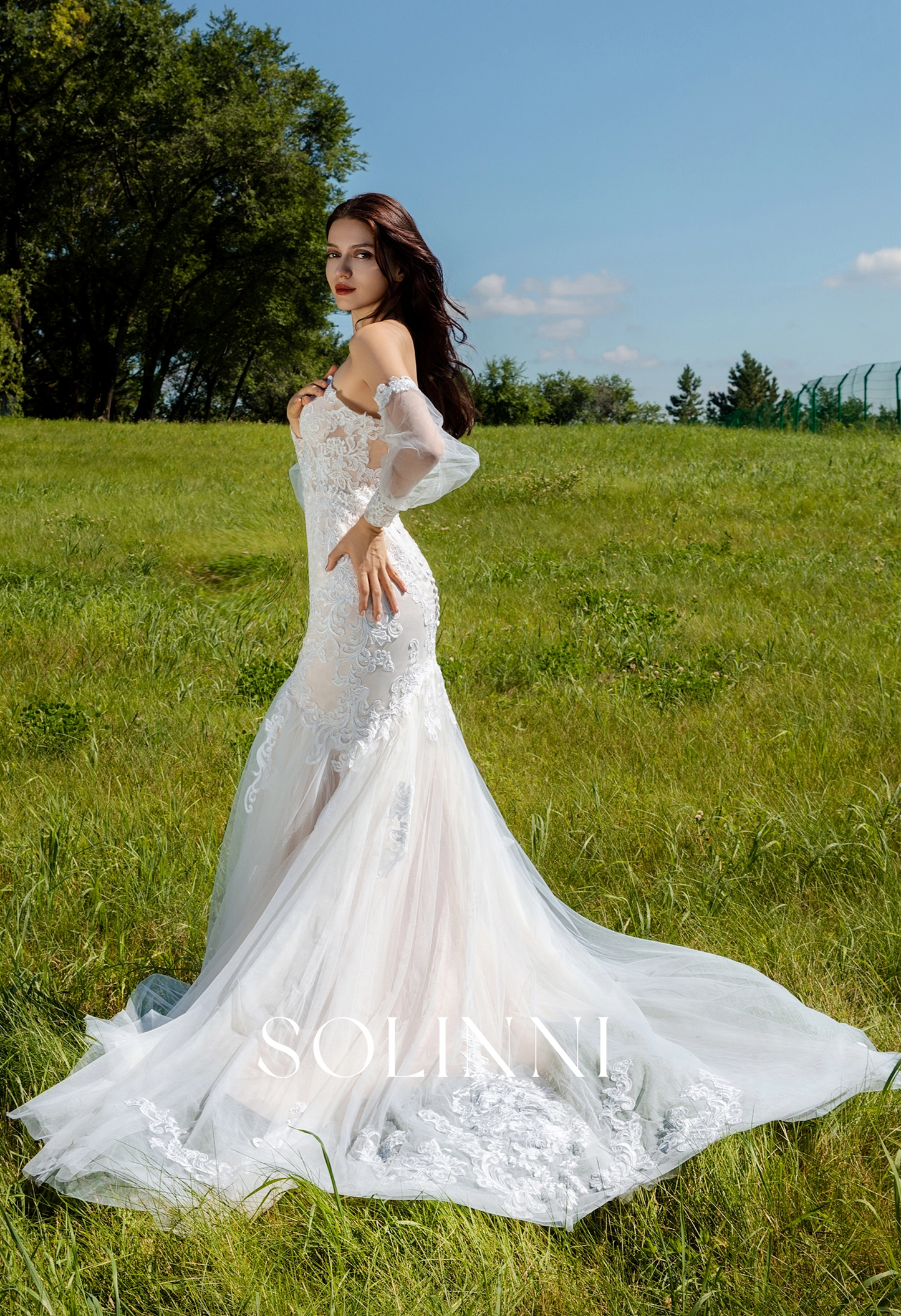 Glamorous Mermaid Wedding Gown with Detachable Lace Sleeves