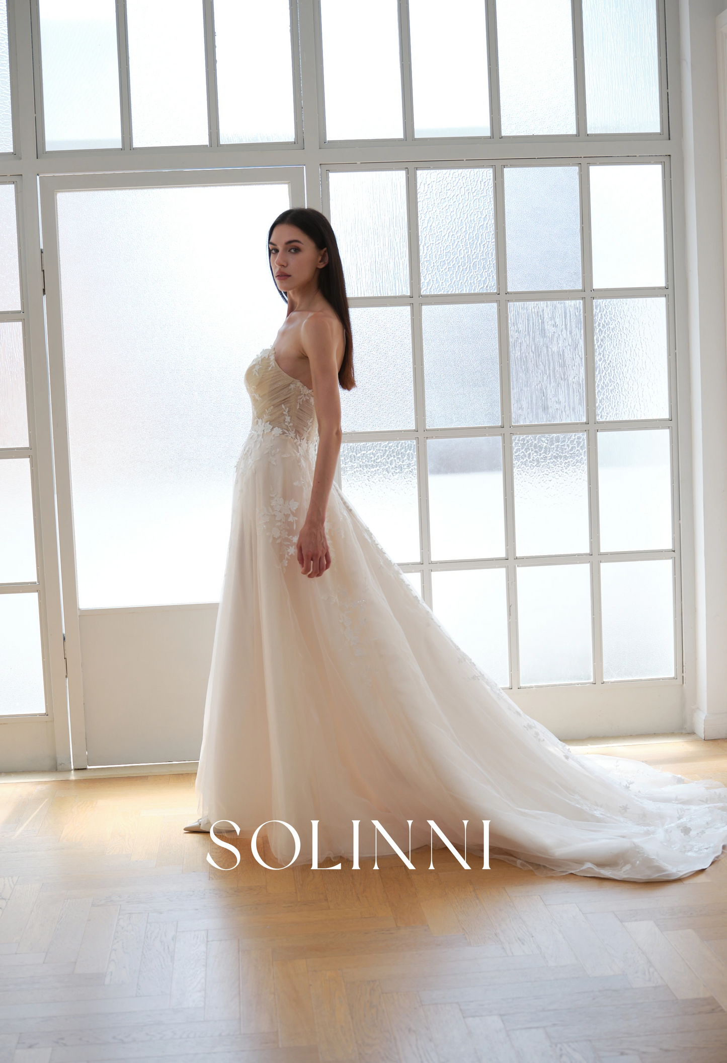 Lumina – Pink Wedding Dress with Detachable Sleeves