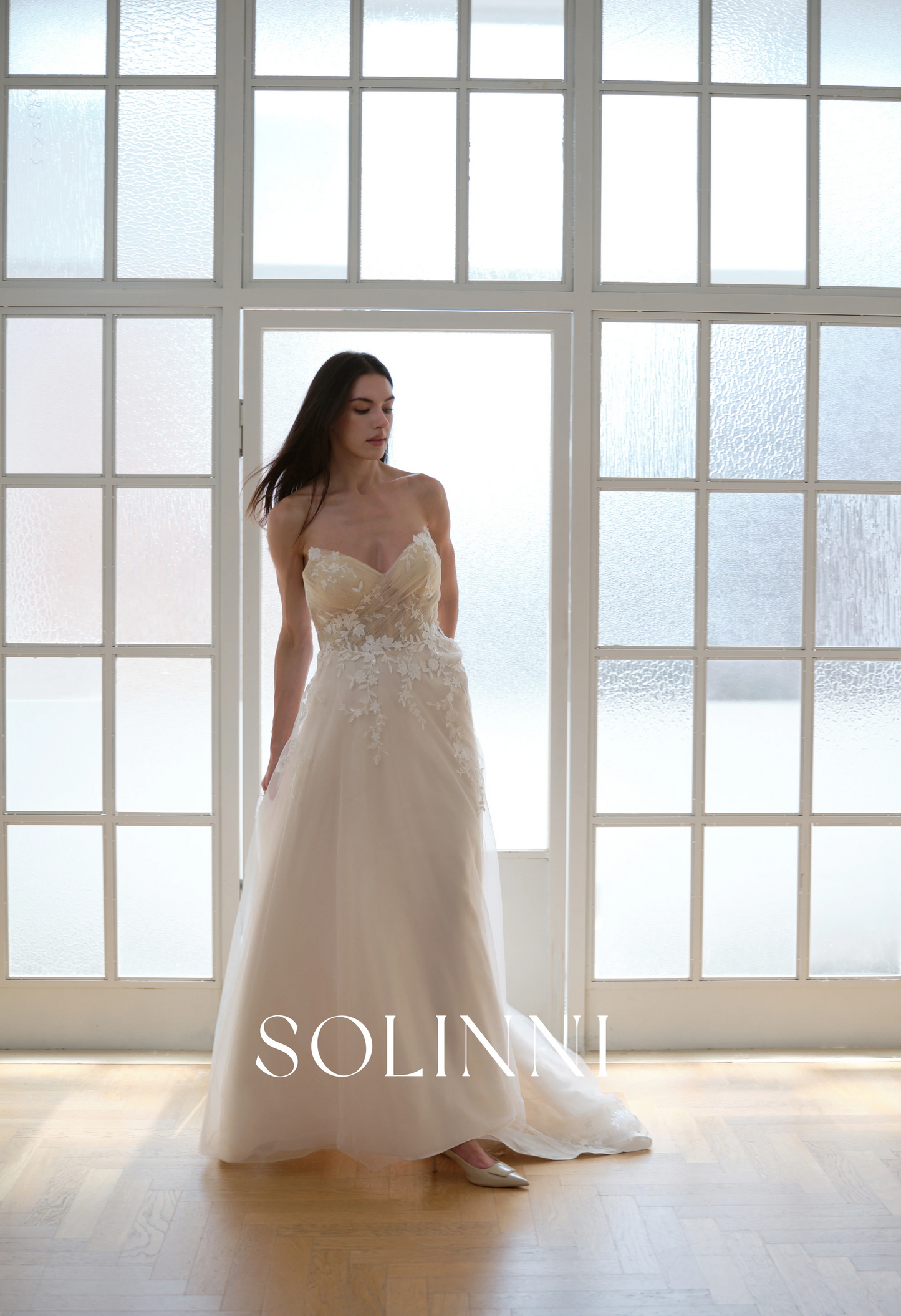 Lumina – Pink Wedding Dress with Detachable Sleeves