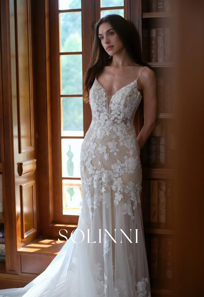 Noelle – Lace Mermaid Wedding Dress with Petal Embroidery