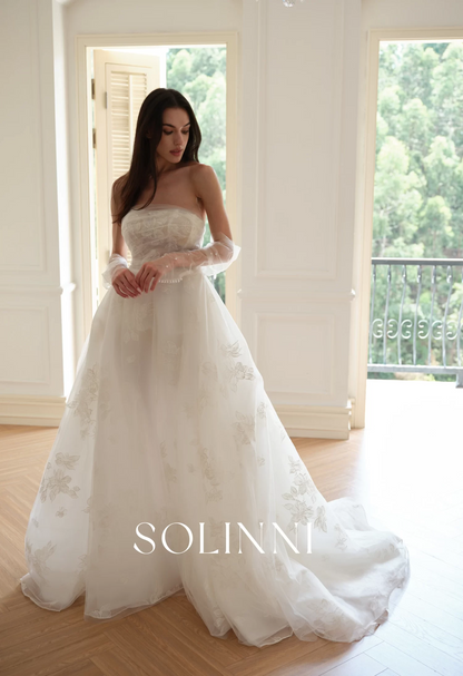 Ophelia – Ball Gown Wedding Dress with Pearl Gloves