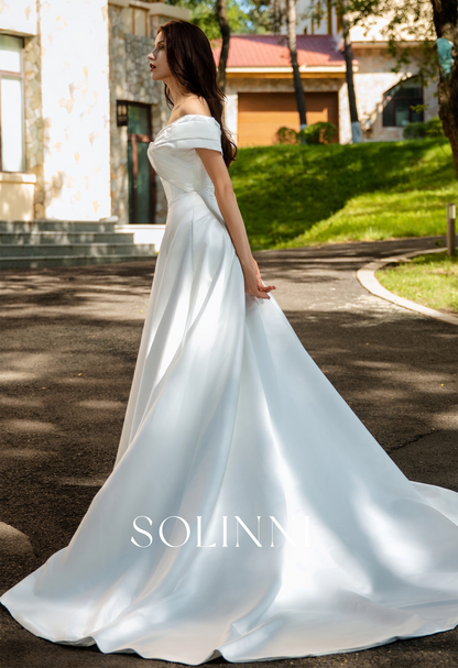 Waist-Enhancing Satin Bridal Gown with Bow Design