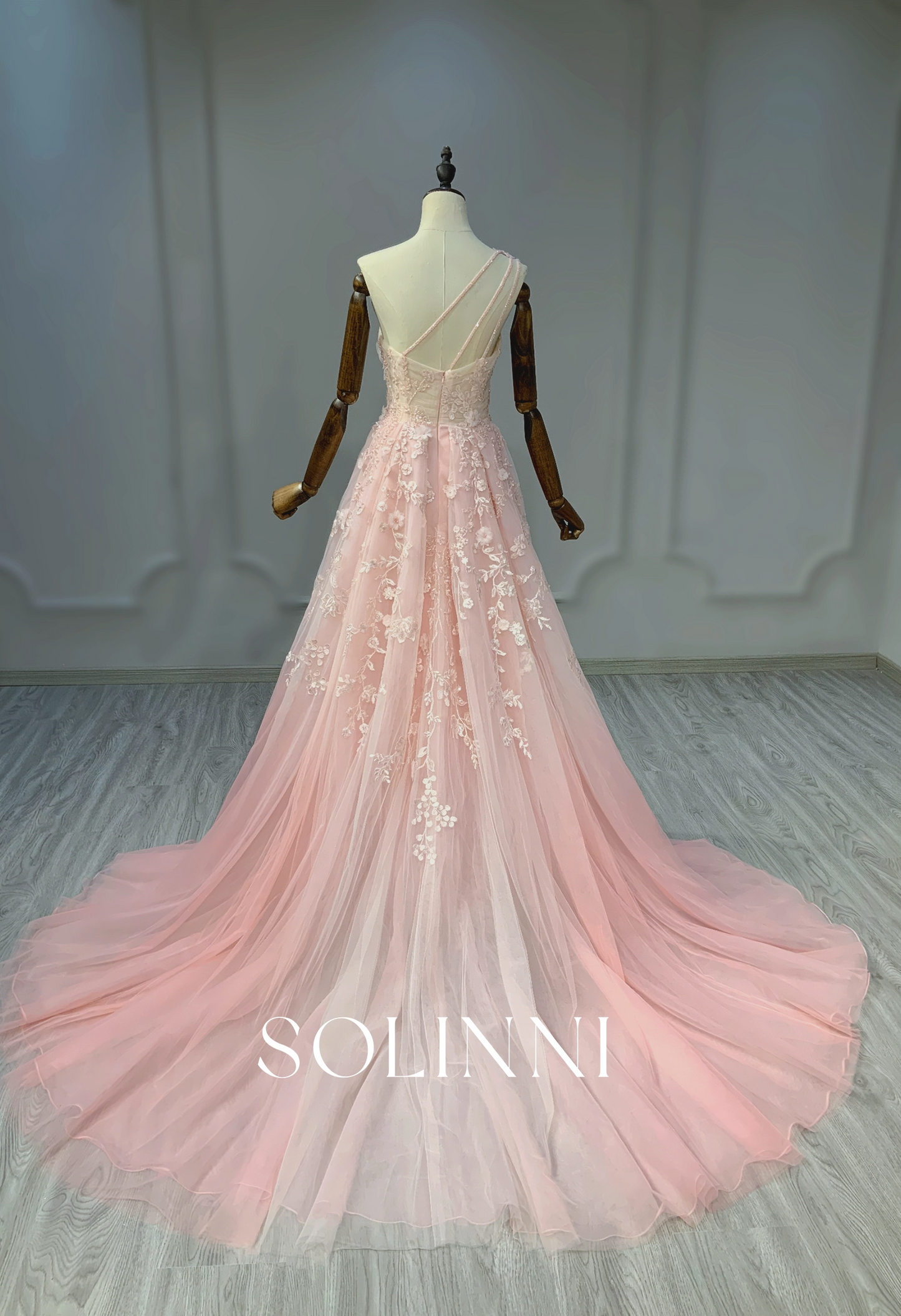 Pink gradient lace one-shoulder evening gown