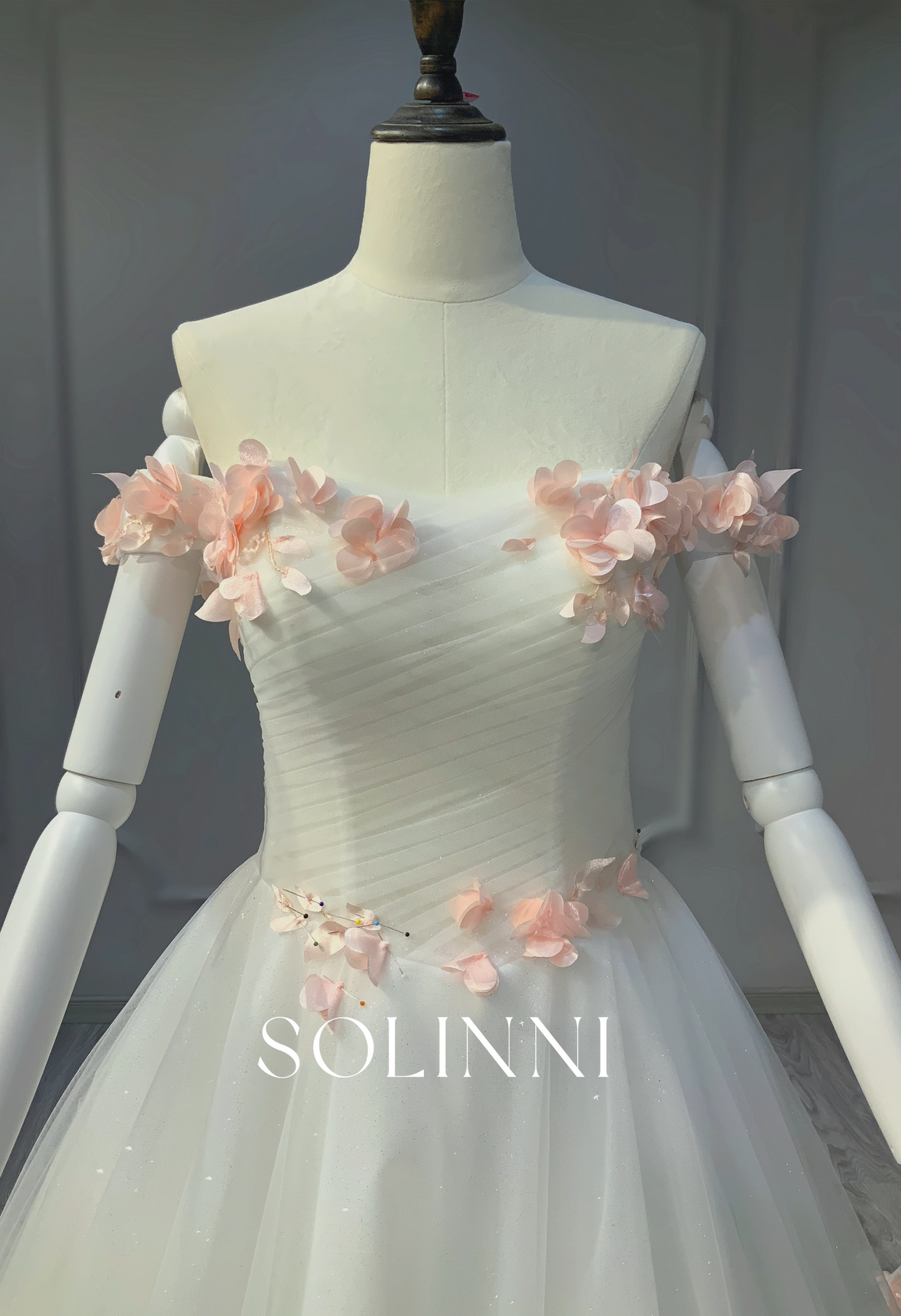 A-line Wedding dress with 3D organza floral Lace