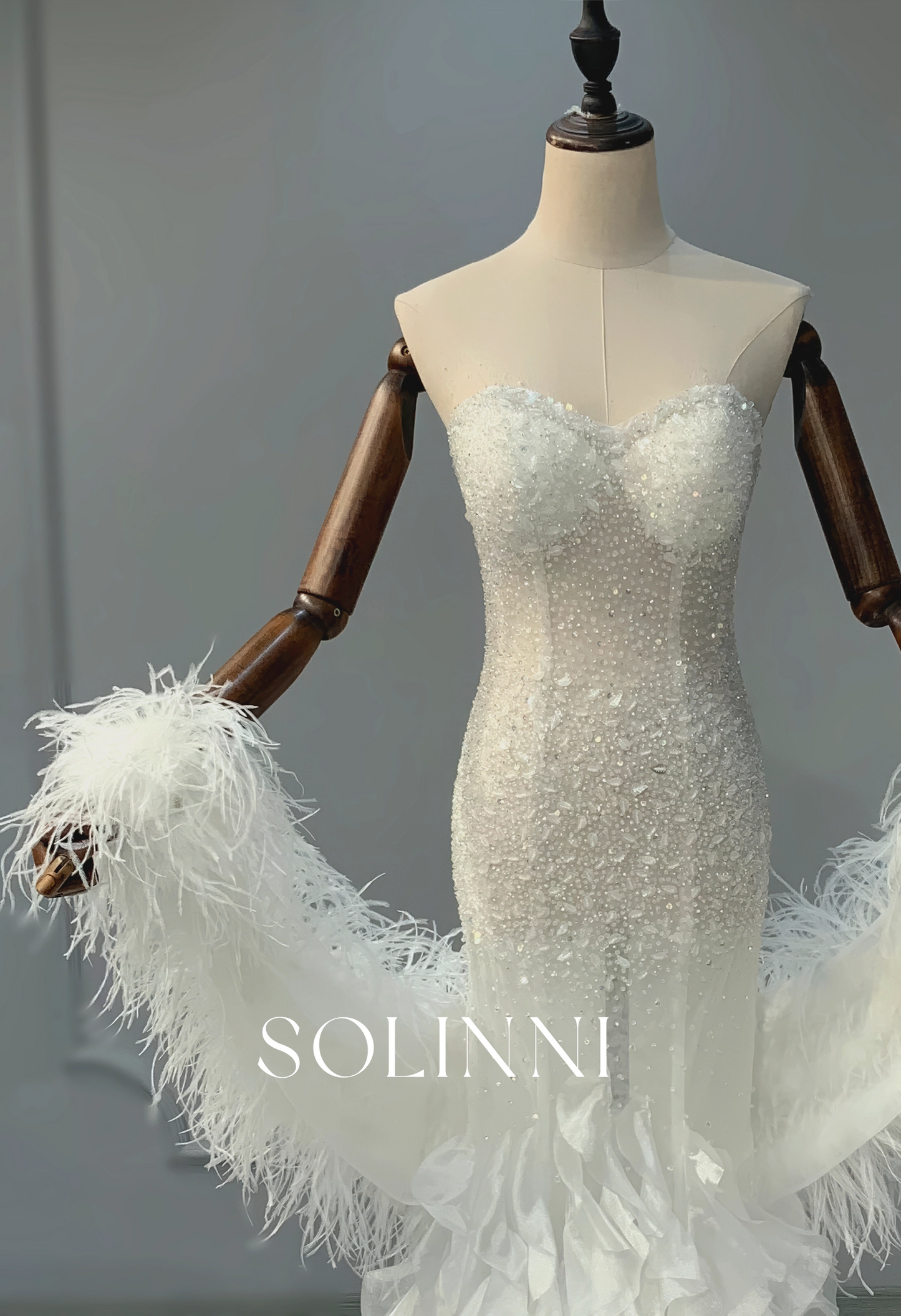 Luxurious Feather Mermaid Dress with Ruffled Train