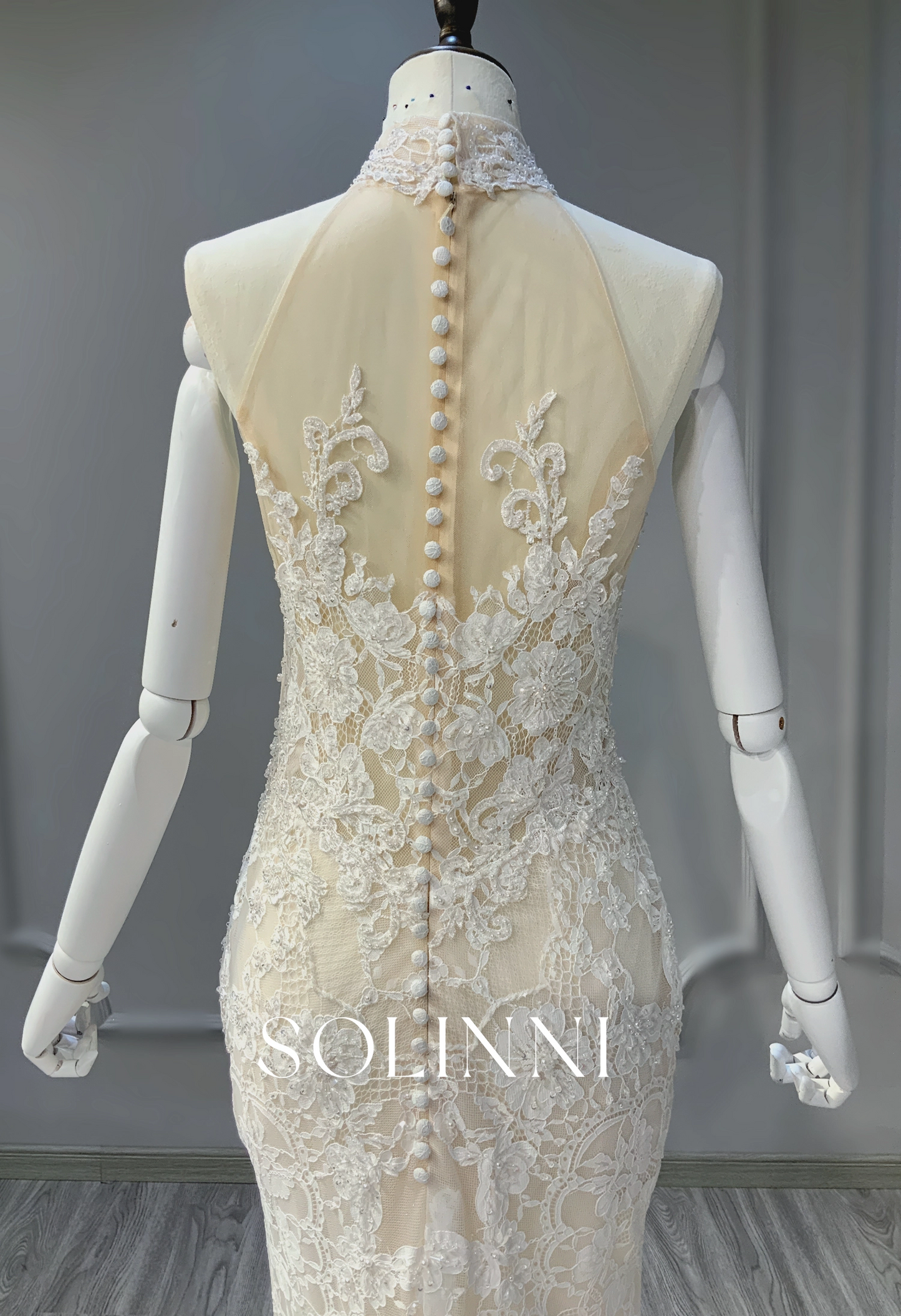 Vintage Style Lace Wedding Dress with Gorgeous Train