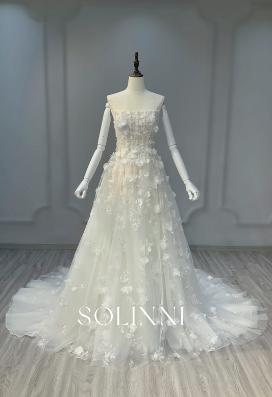 3D Floral Lace Full Skirt A-Line Wedding Dress