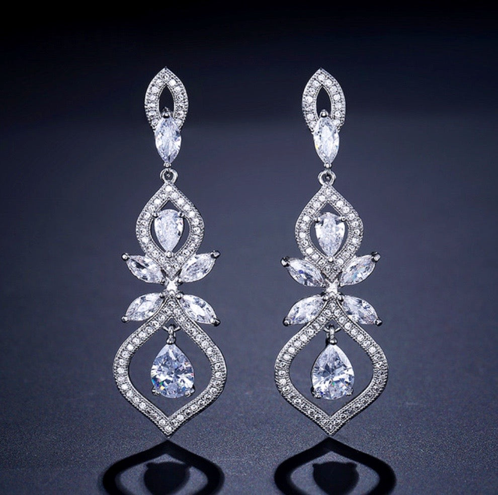 Maxine - Silver Cubic Zirconia Bridal Jewelry Set