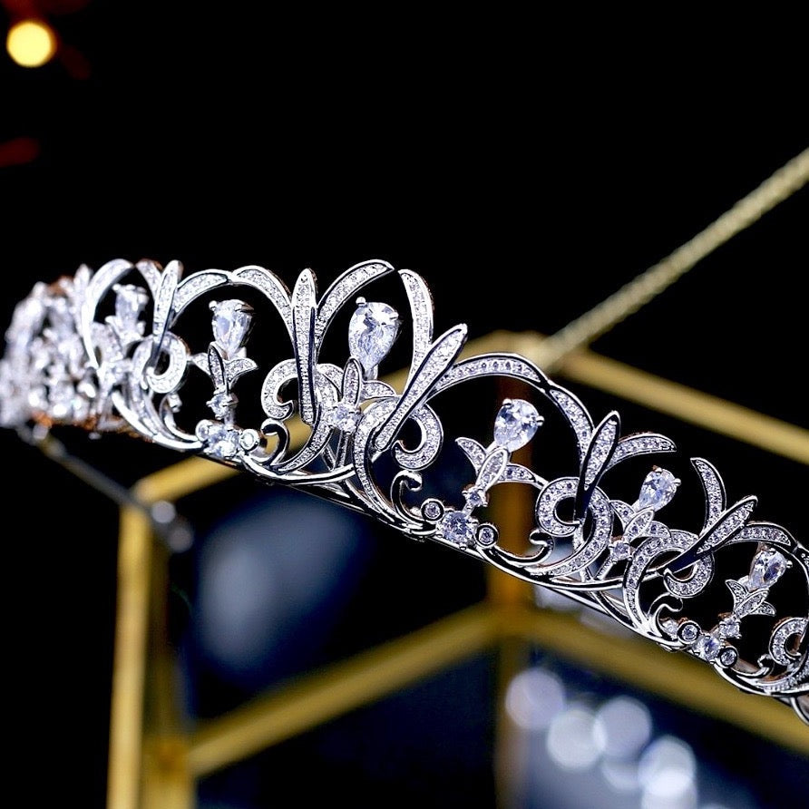 Lynnea - Silver Cubic Zirconia Bridal Tiara