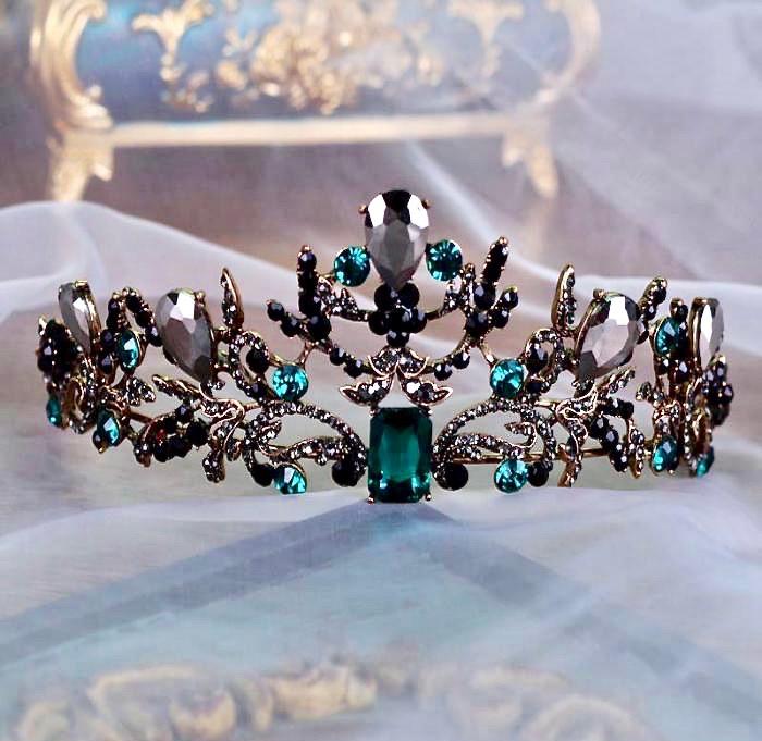 Arwen - Victorian Gothic Green Bridal Tiara