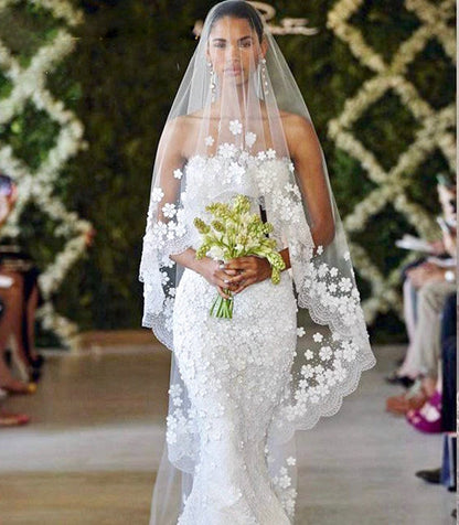 Lana - Wedding Lace and 3D Flowers Mantilla Veil - Cathedral Length