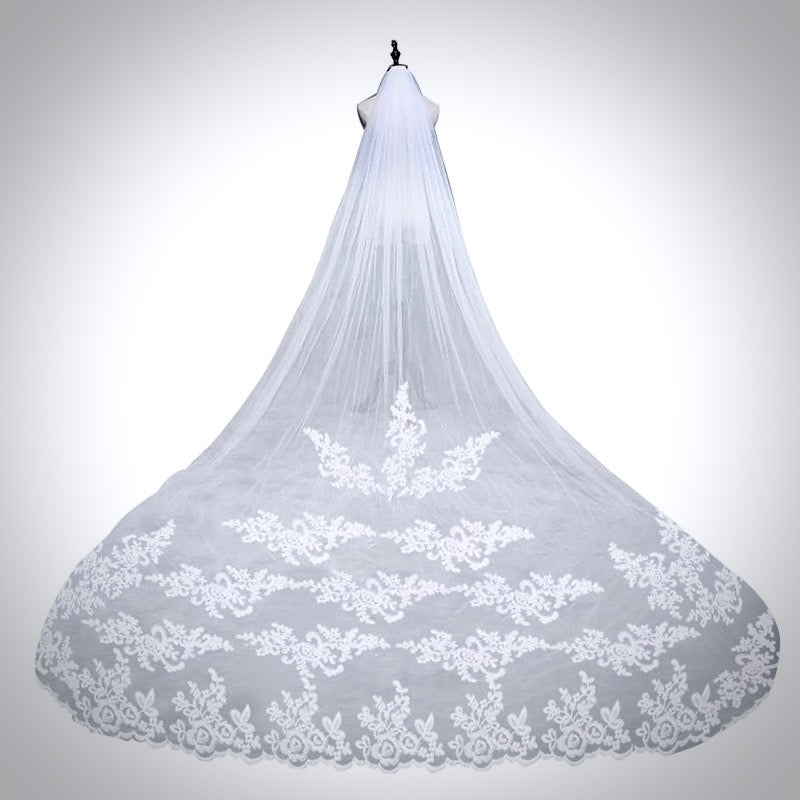 "Cianna" - Lace Edge Cathedral Bridal Veil - Available in White and Ivory