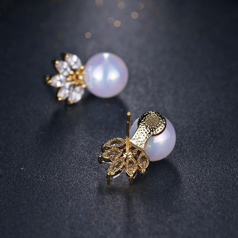 Catherine - Pearl and Cubic Zirconia Jewelry Set - Available in Silver and Gold