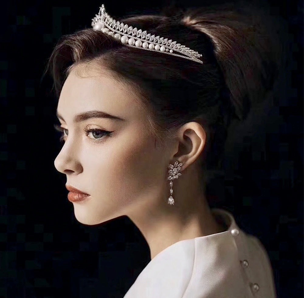 Rianna - Pearl and Cubic Zirconia Bridal Tiara - Available in Silver and Gold