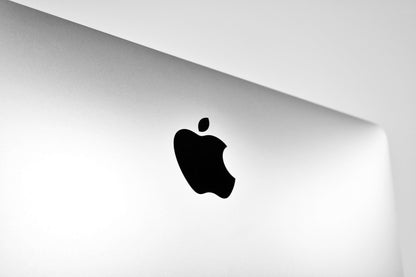 Apple 2019 iMac 5K 27-inch 2TB SSD 128 GB RAM 3.6GHz i9 Desktop Vega 48 GPU