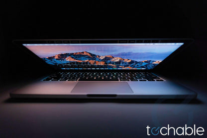 MacBook Pro (Early 2015) 13-Inch - 2.9GHz Core i5 - 16GB RAM - 2TB SSD