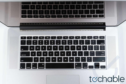 Apple MacBook Pro 15-inch (Mid 2015) 2.8GHz Quad Core i7 16 GB RAM Dual GPU MJLU2LL/A A1398