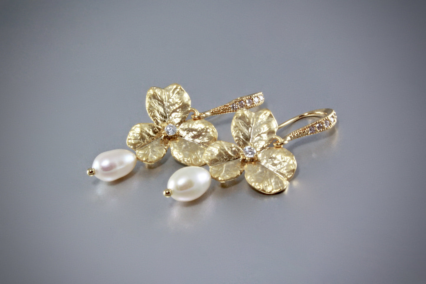 "Blush" - Pearl Bracelet and Earrings Set - Available in Yellow Gold and Silver