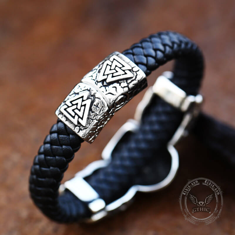 Don't Look Stainless Steel Skull Bracelet