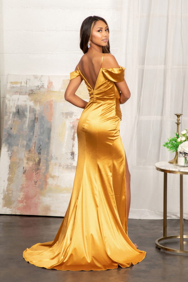 Sweetheart Satin Mermaid Dress w/ Pleated Waist and Slit