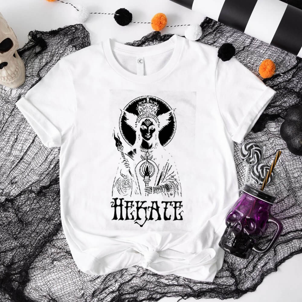 Goddess Hekate Short Sleeve T-shirt