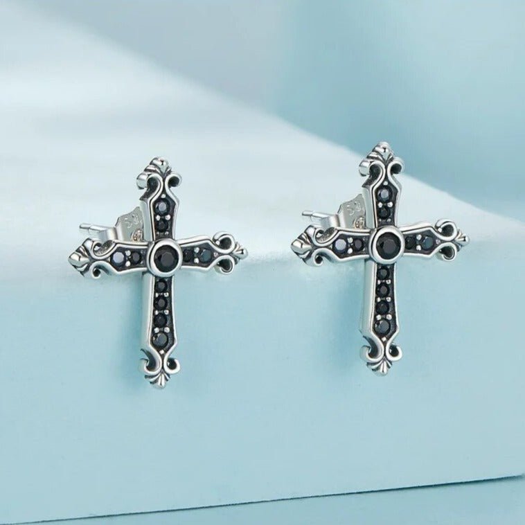 Gothic Stud Earrings with Black Diamond
