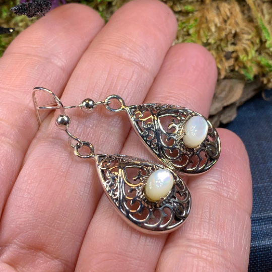 Alby Celtic Raindrop Earrings
