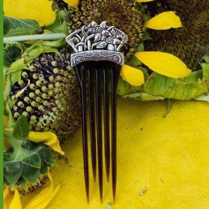 Daffodil Hair Stick