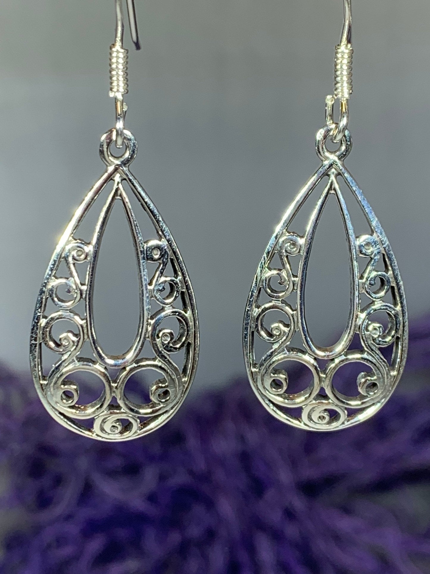 Dynra Celtic Knot Earrings
