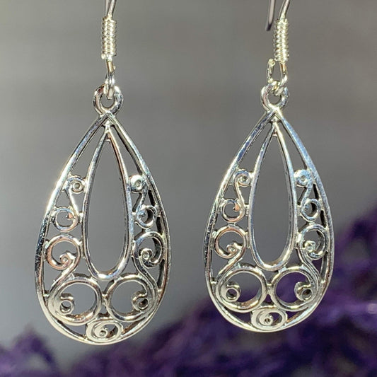 Dynra Celtic Knot Earrings