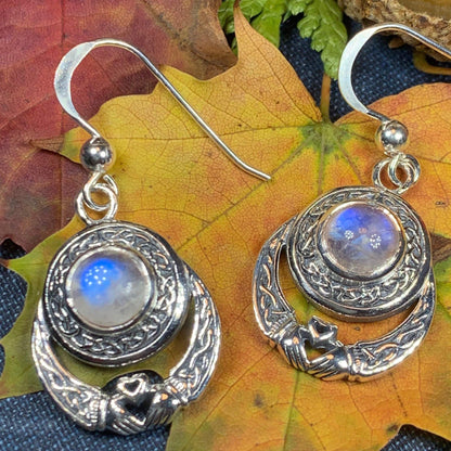 Tess Claddagh Earrings