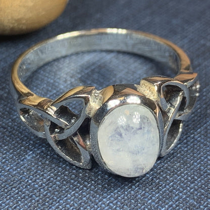 Nina Celtic Knot Ring