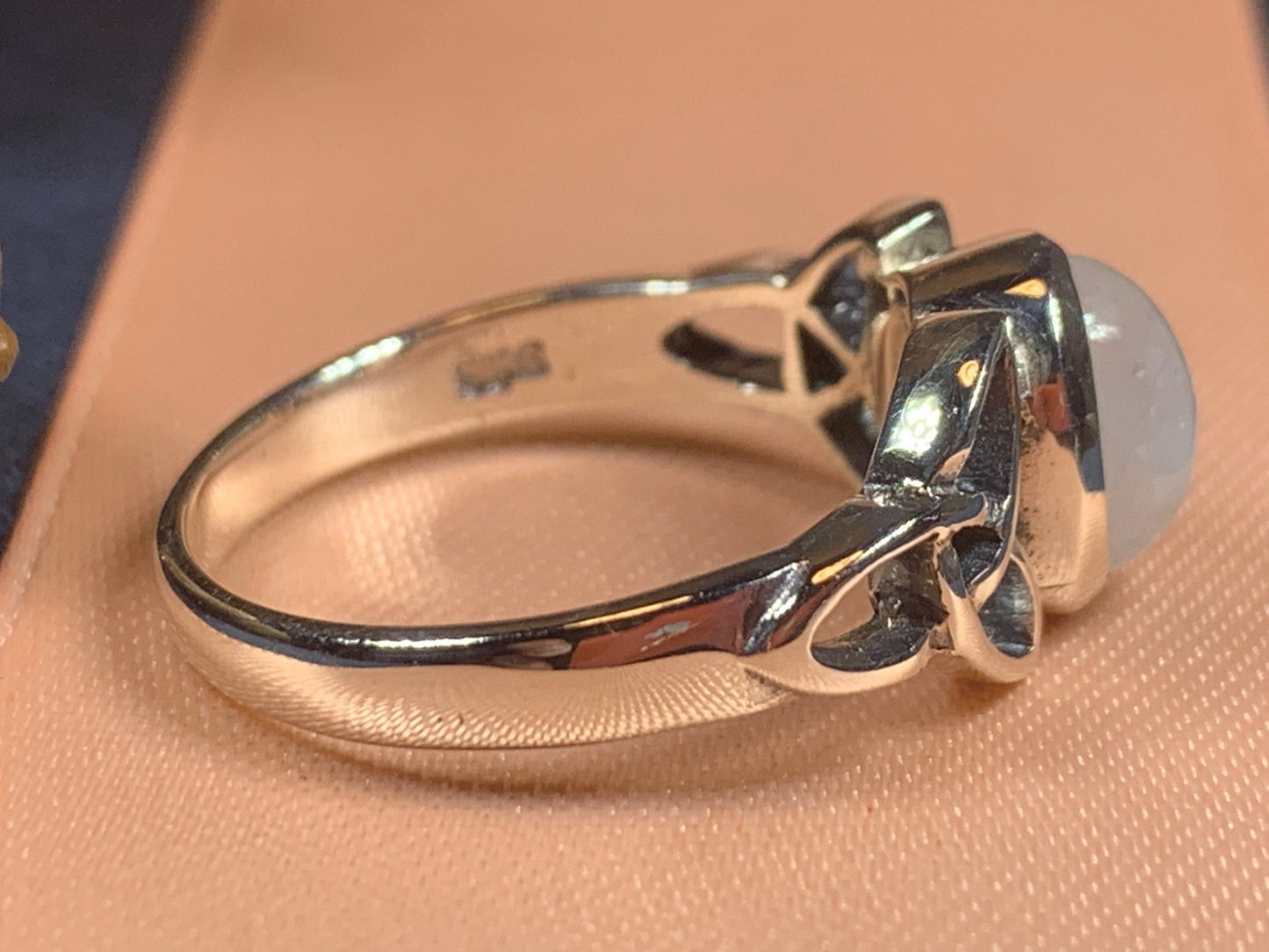 Nina Celtic Knot Ring