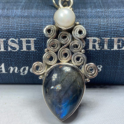 Phoebe Labradorite Necklace
