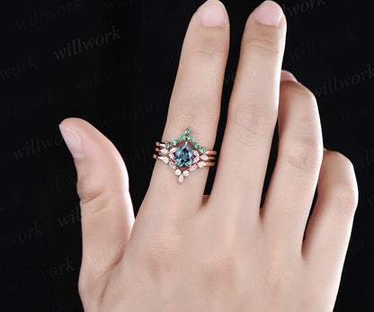 2pcs Alexandrite engagement ring set vintage marquise emerald moissanite ring for women rose gold ring dainty jewelry wedding ring set gift