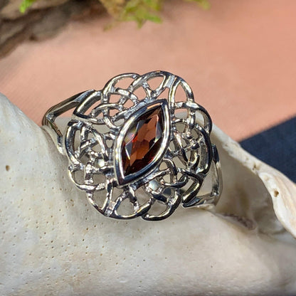 Leanna Celtic Knot Ring