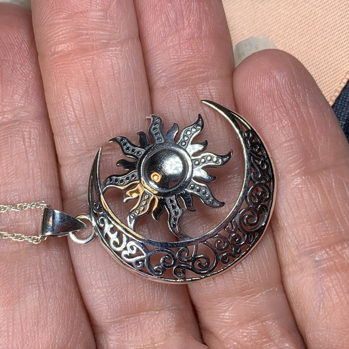 Luan Moon Necklace