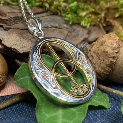 Reganne Chalice Well Necklace