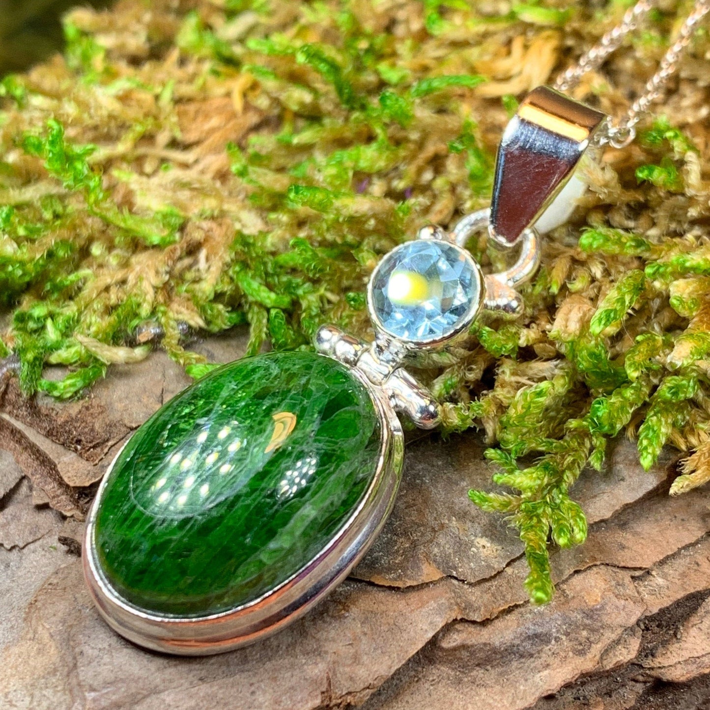 Irish Spring Necklace