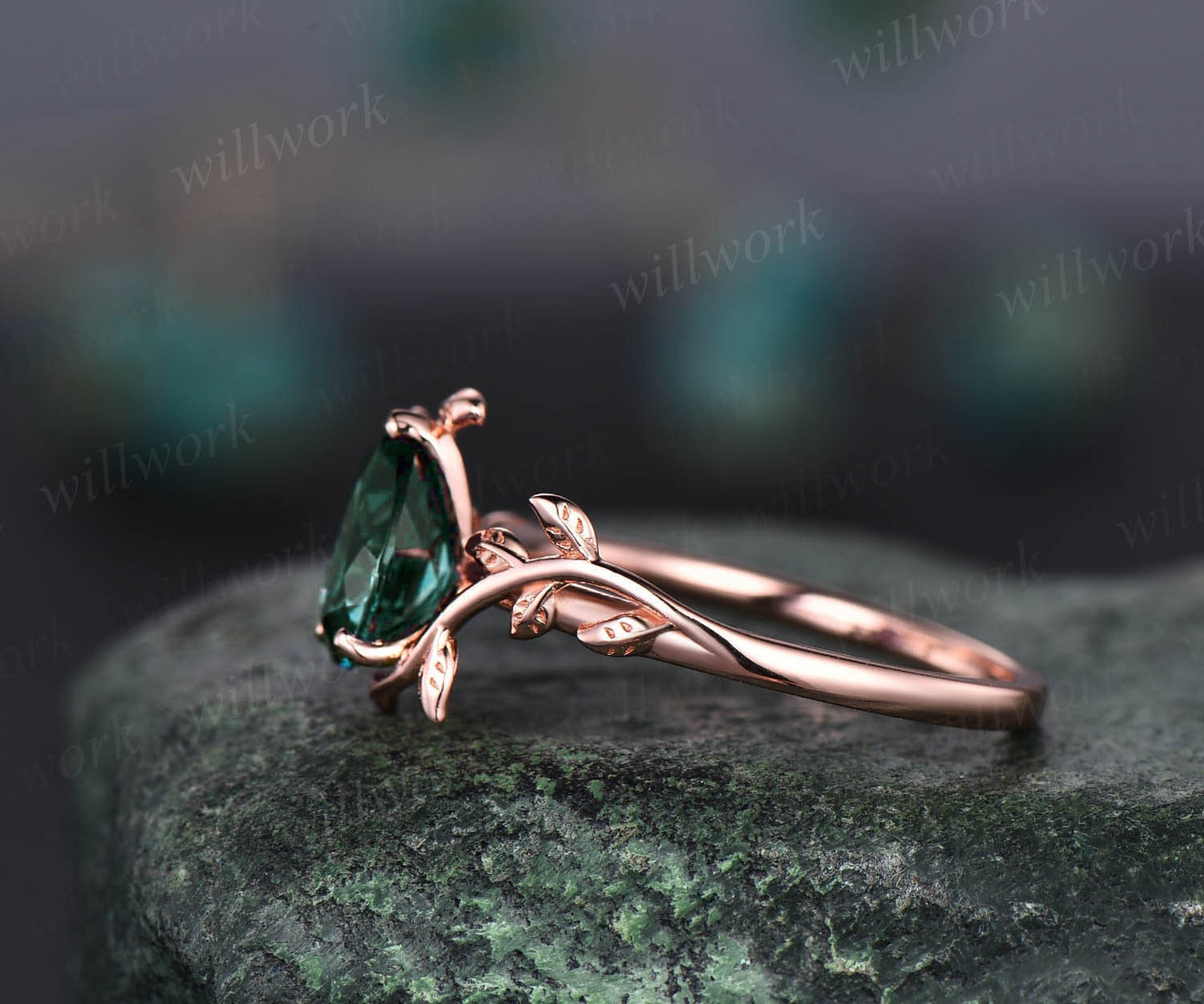 Pear shaped emerald ring gold silver vintage nature inspired unique emerald engagement ring antique leaf ring bridal wedding ring for women