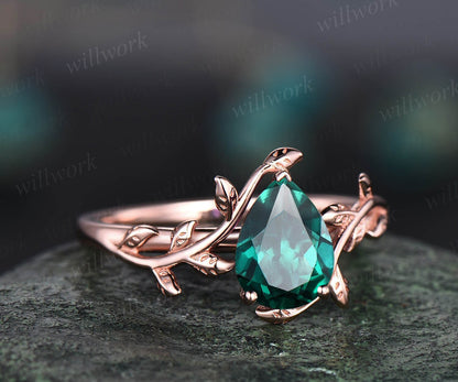 Pear shaped emerald ring gold silver vintage nature inspired unique emerald engagement ring antique leaf ring bridal wedding ring for women