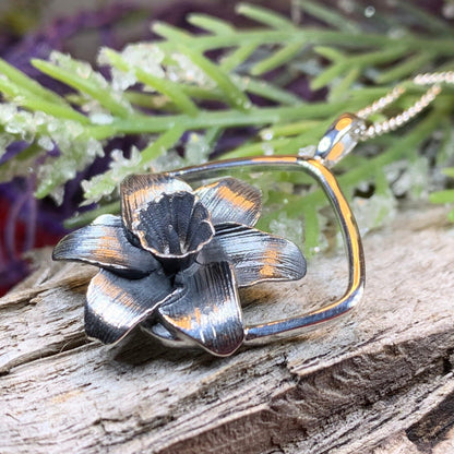 Snowdonia Daffodil Necklace