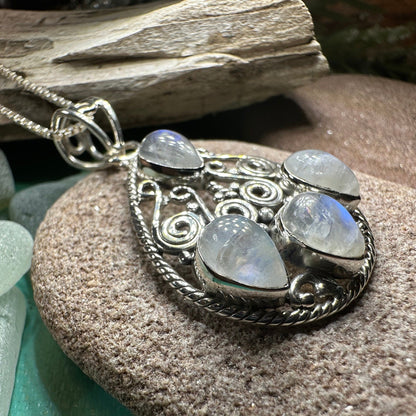 Sechnall Celtic Spiral Necklace